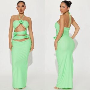 Halter 3D Flower Cut Out Maxi Dress (Lime) S